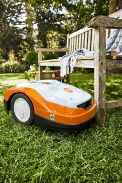 Stihl RMI 522 C Robottiruohonleikkuri 7 Stihl RMI 522 C Robottiruohonleikkuri -Petzl-Työkalukauppa mi rmi522c eu aw 003