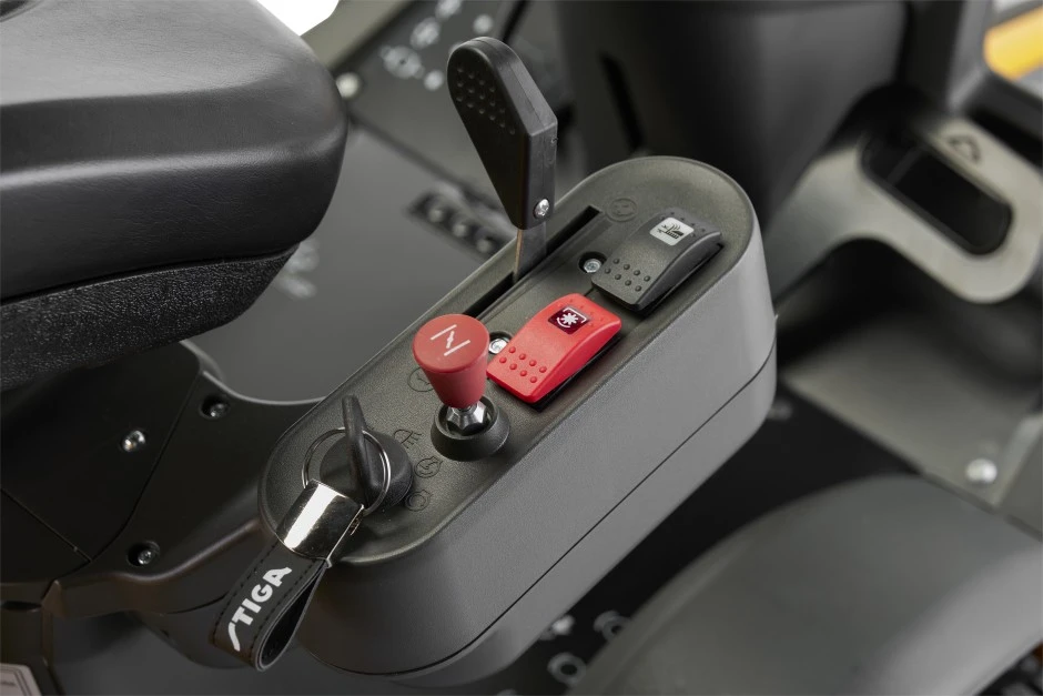 Stiga Park 500 WX Etuleikkuri Nelivedolla 4 Stiga Park 500 WX Etuleikkuri Nelivedolla - Image 2