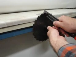 Raite Viilausteline Raivaussahan Terille -Petzl-Työkalukauppa raite viilausteline22 e4059